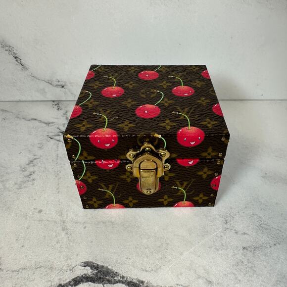 Louis Vuitton Cherry Trunk Case Ring Box Monogram Cerises Mini Vintage Murakami - Picture 7 of 14